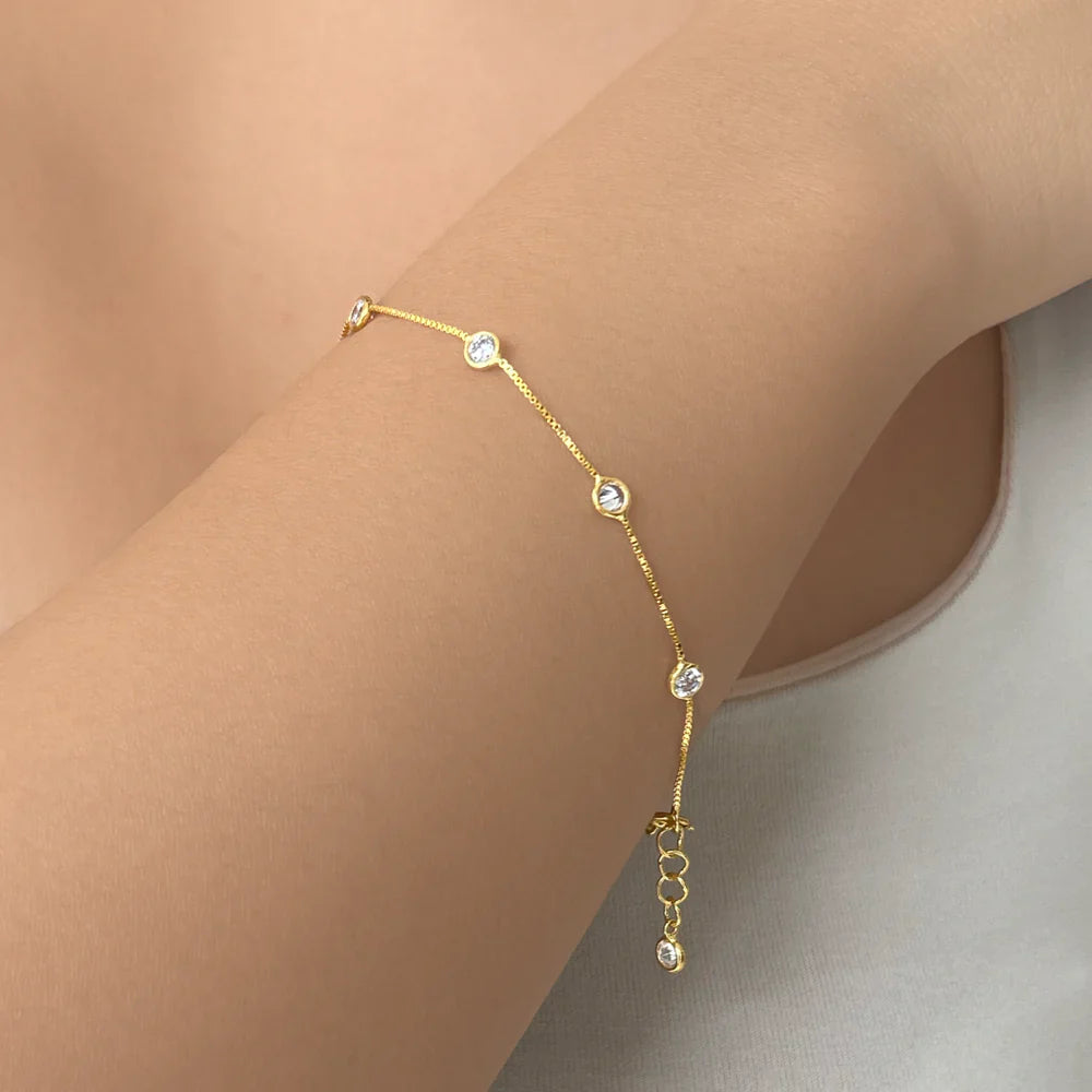 Discover the Perfect Elegant Gold Bracelet: The Round Crystal Bracelet by Starkle