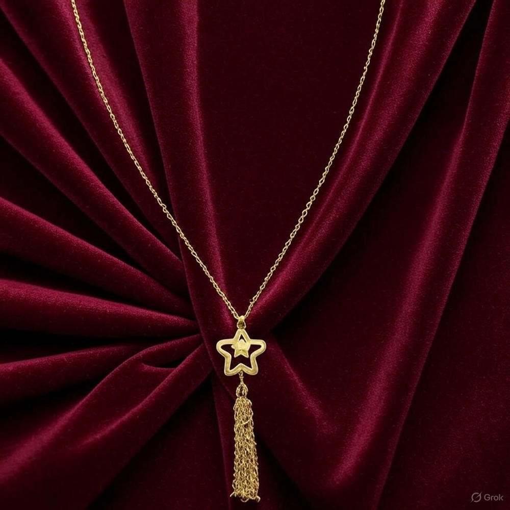 The Timeless Elegance of the Stunning Gold Star Chain Necklace by Starkle
