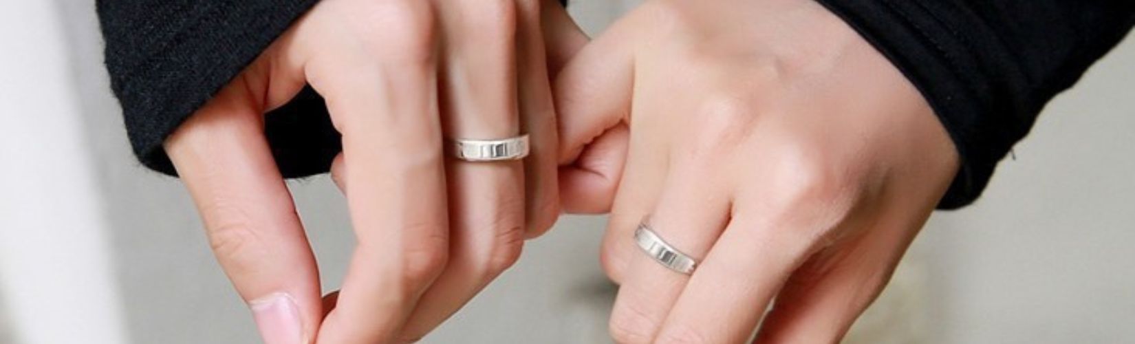 Couple promise rings