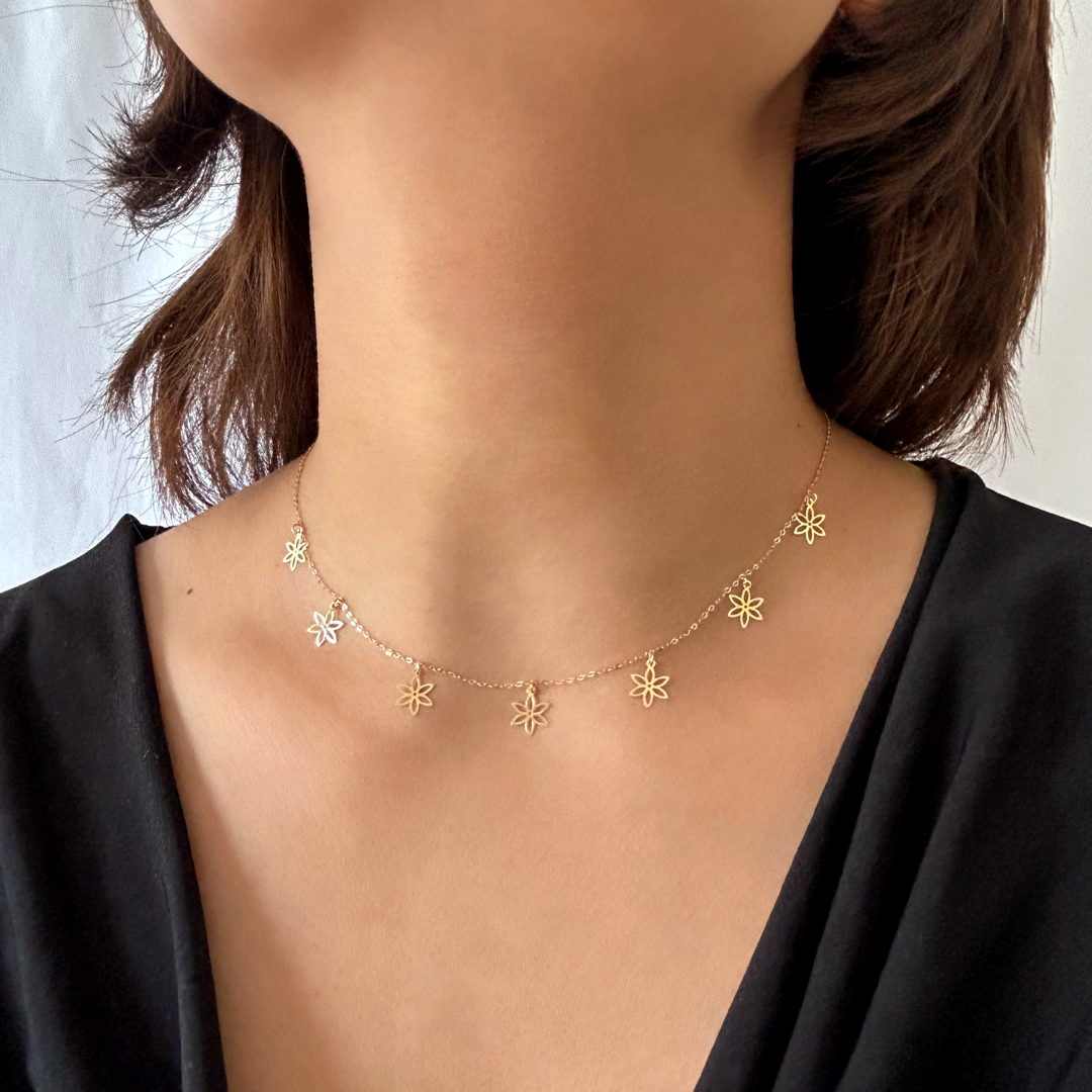 Daisy Charm Necklace