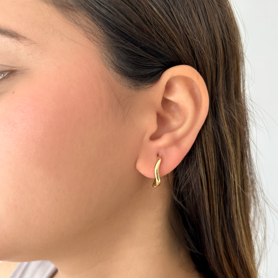 Mini Curvy Hoops