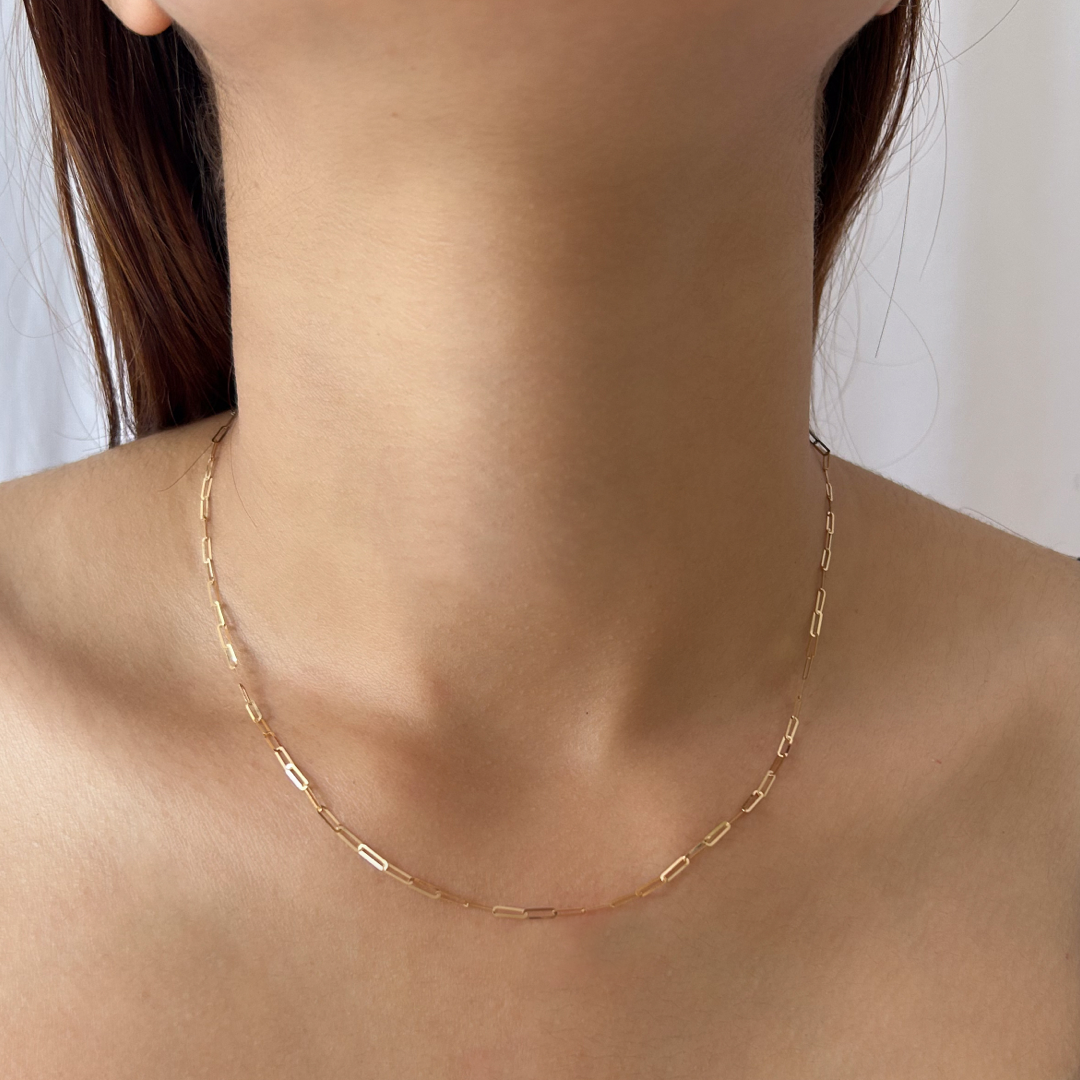 Minimalist Paperclip Chain