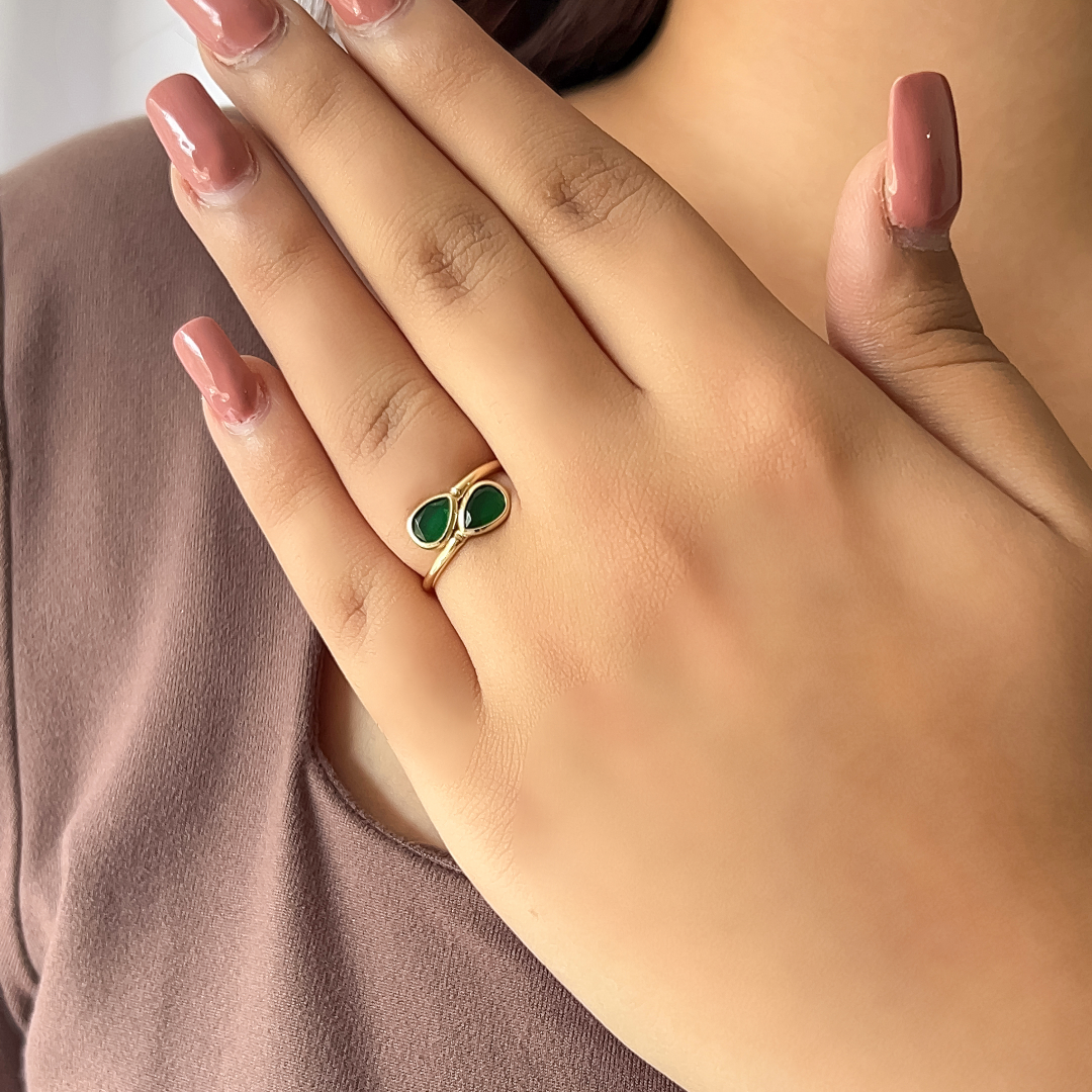 Green Pear Crossover Ring