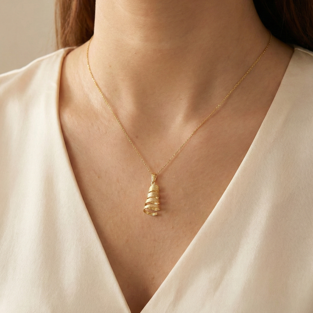 Lined Spiral Pendant Set