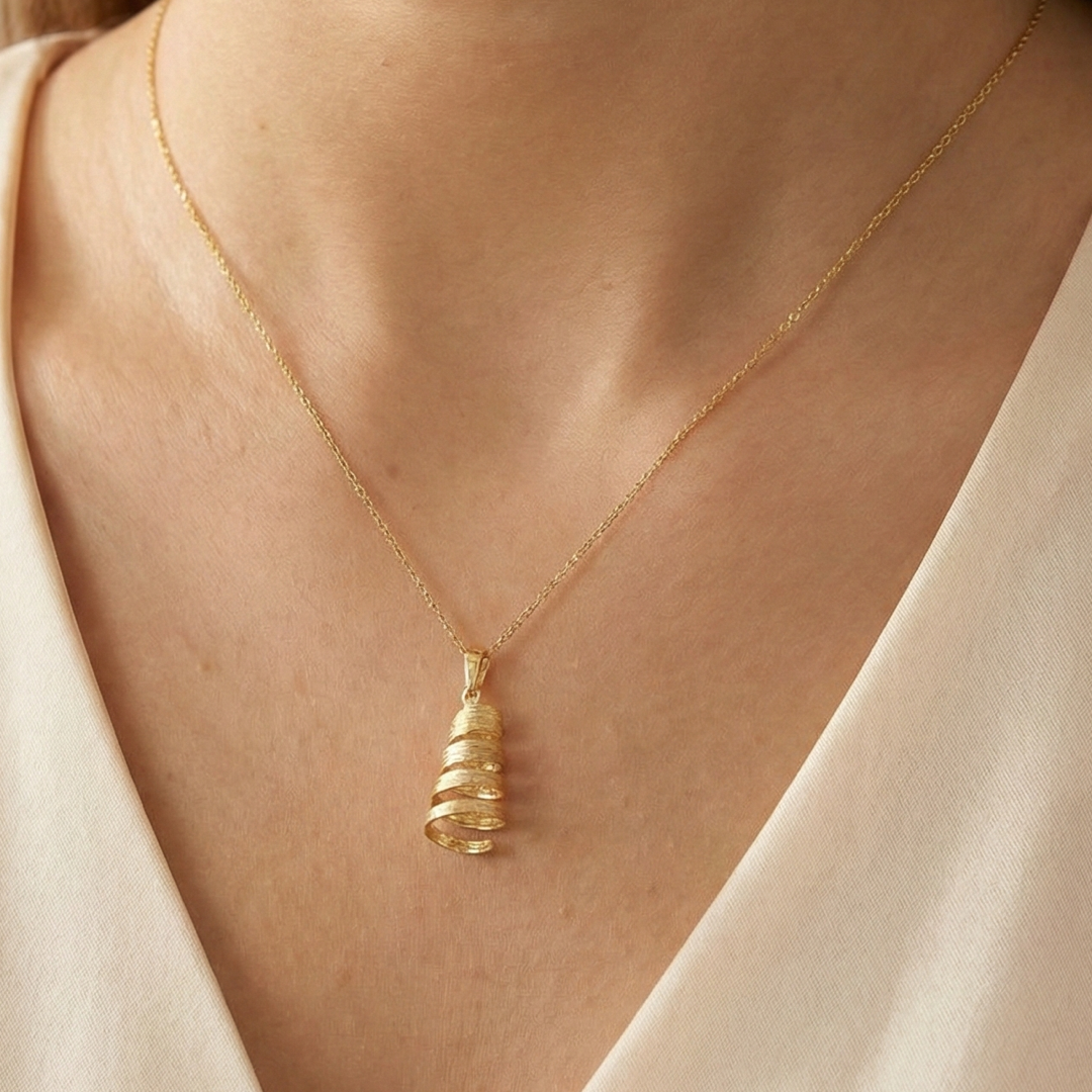 Lined Spiral Pendant Set