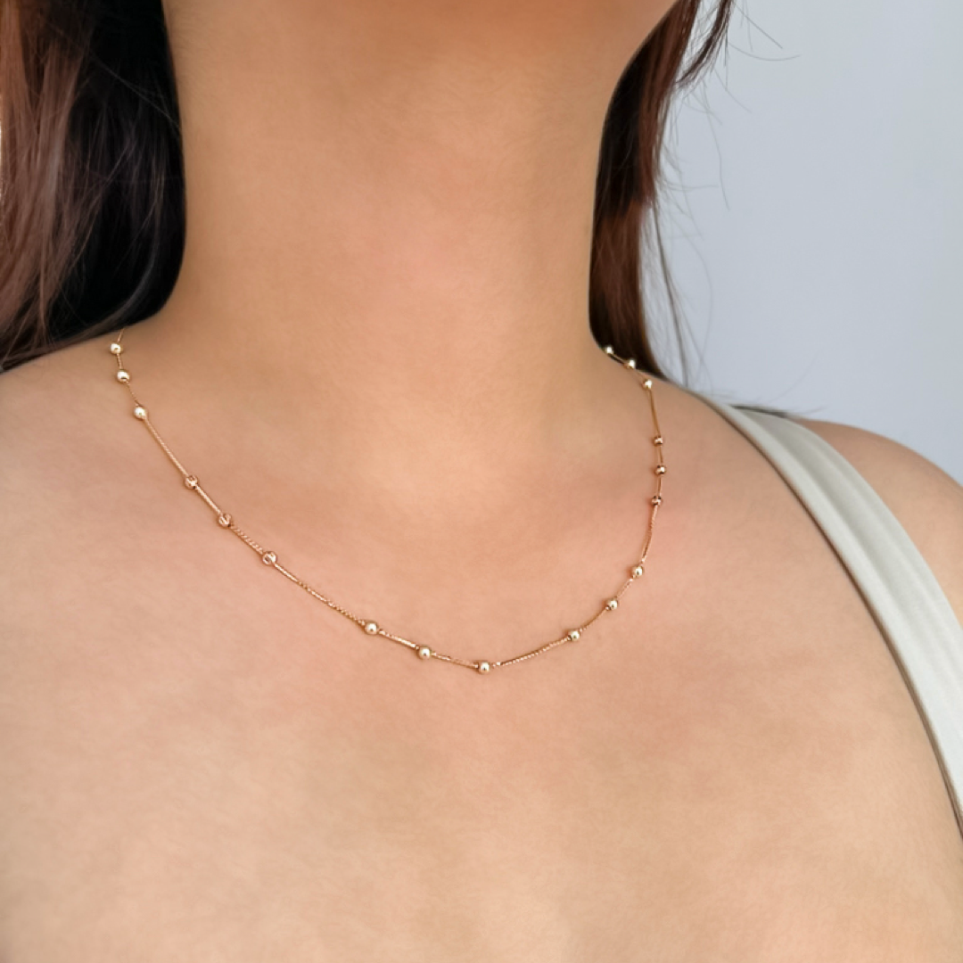 Pearly Beaded Necklace