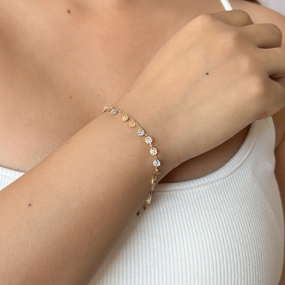 Textured Circle Charm Bracelet