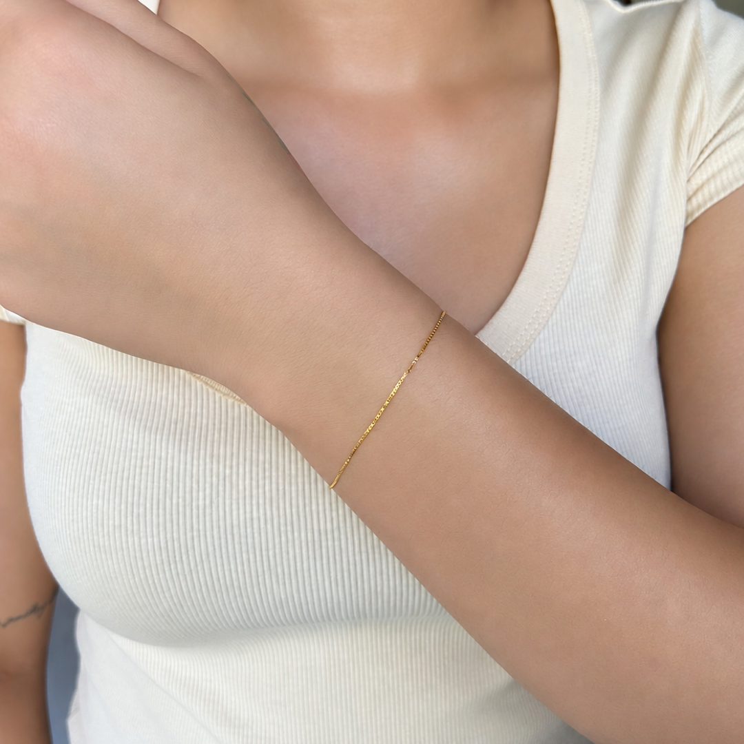 Sleek Box Chain Bracelet