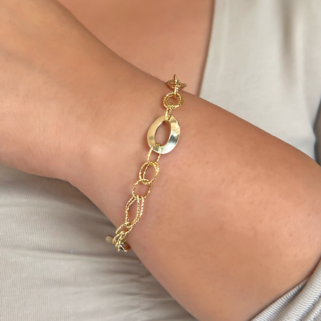 Radiant Loop Bracelet