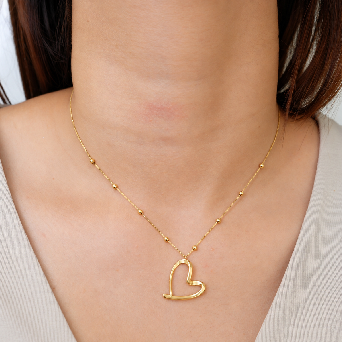 Curvy Heart Sphere Necklace