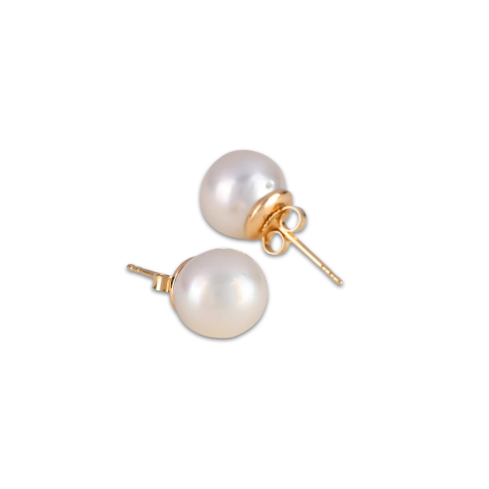 Basic Pearl Studs