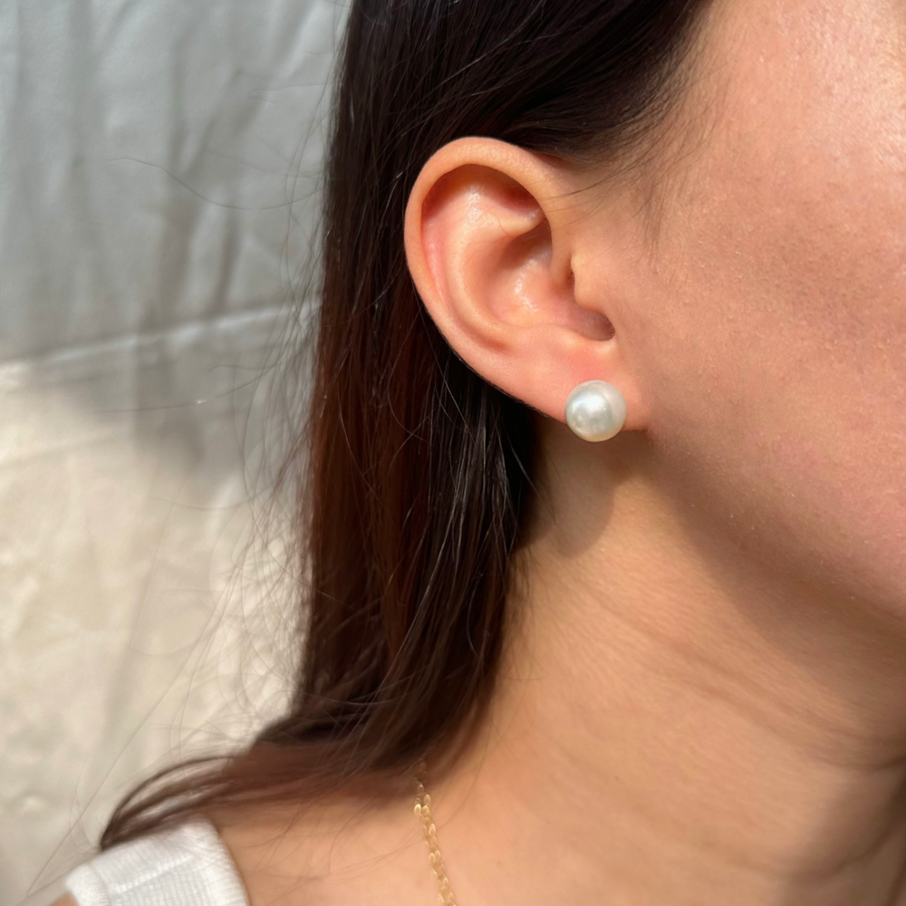 Basic Pearl Studs