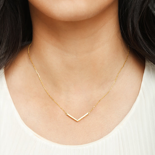 Brushed Chevron Necklace for women, Jewelry for girlfriend, minimalist jewellery, real gold jewelry, gold chain with pendant