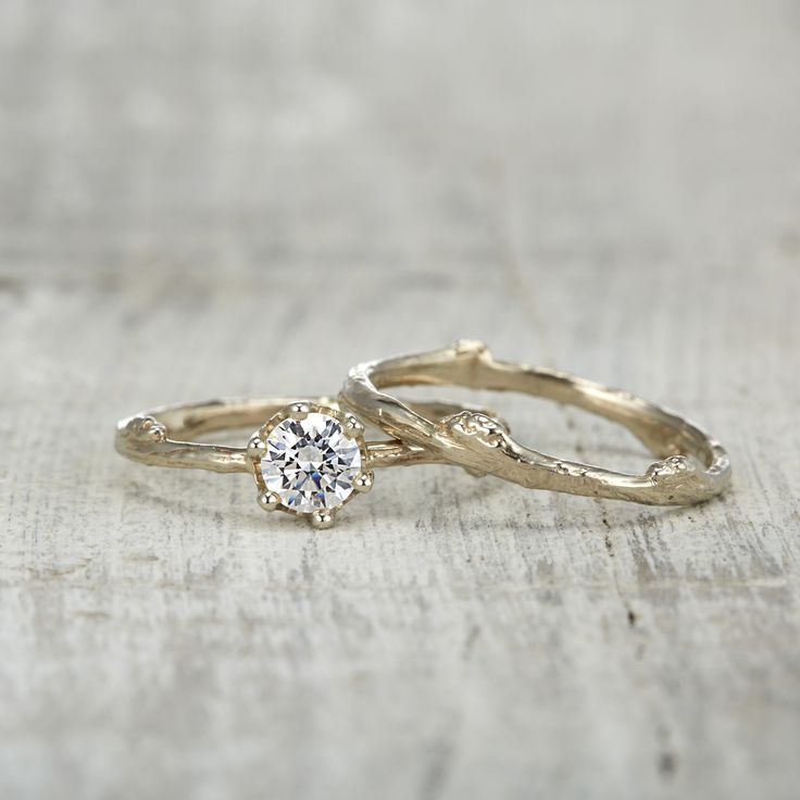 Why Every Woman Needs A Solitaire Ring Piece