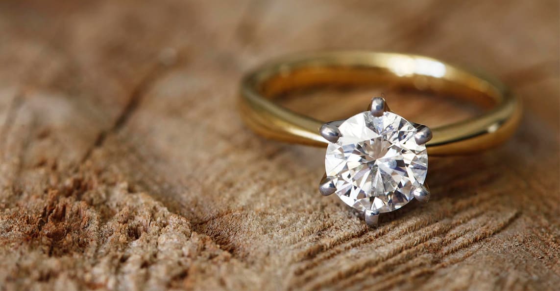 Essential Tips for Buying Ladies Diamond Rings