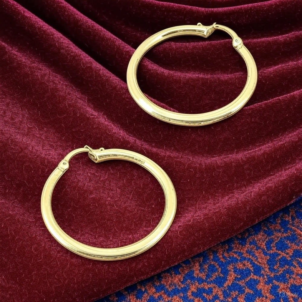 Subtle Sparkle, Bold Style: Discover the Charm of Starkle’s Beautiful Slim Textured Hoops