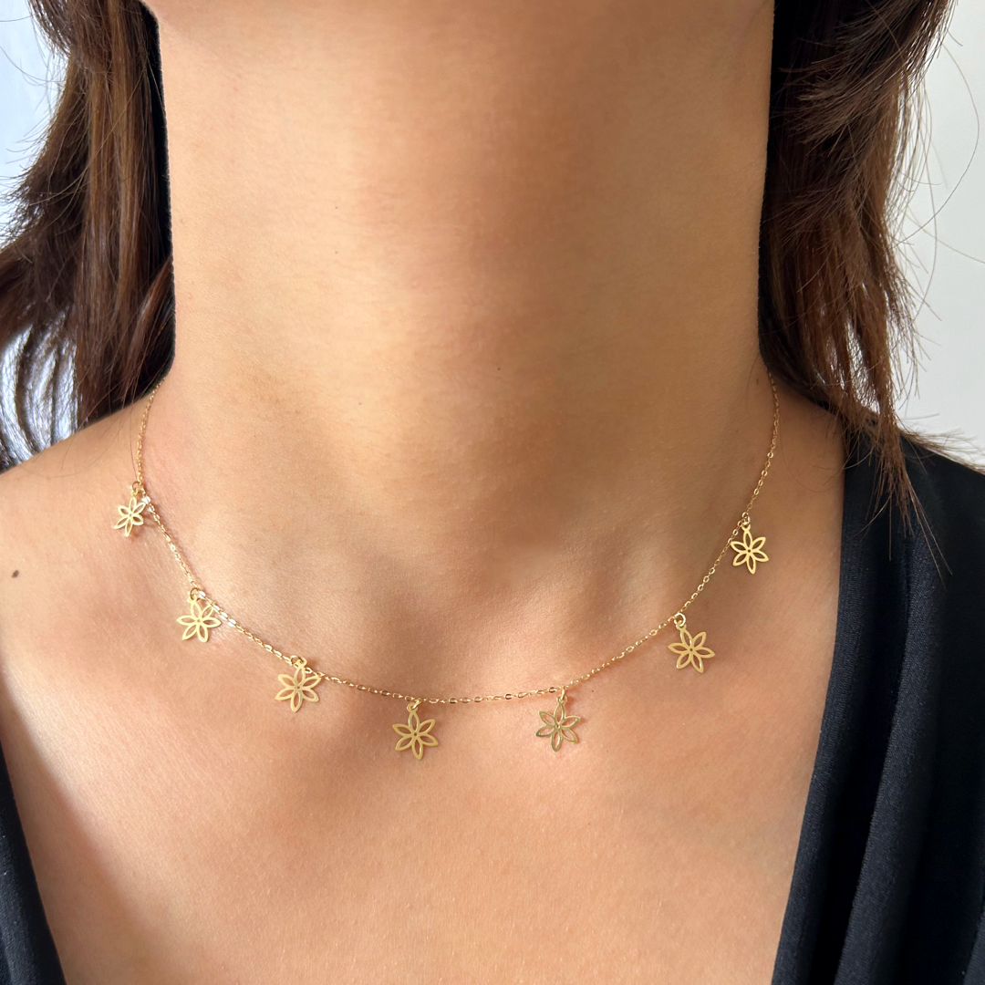 Daisy Charm Necklace
