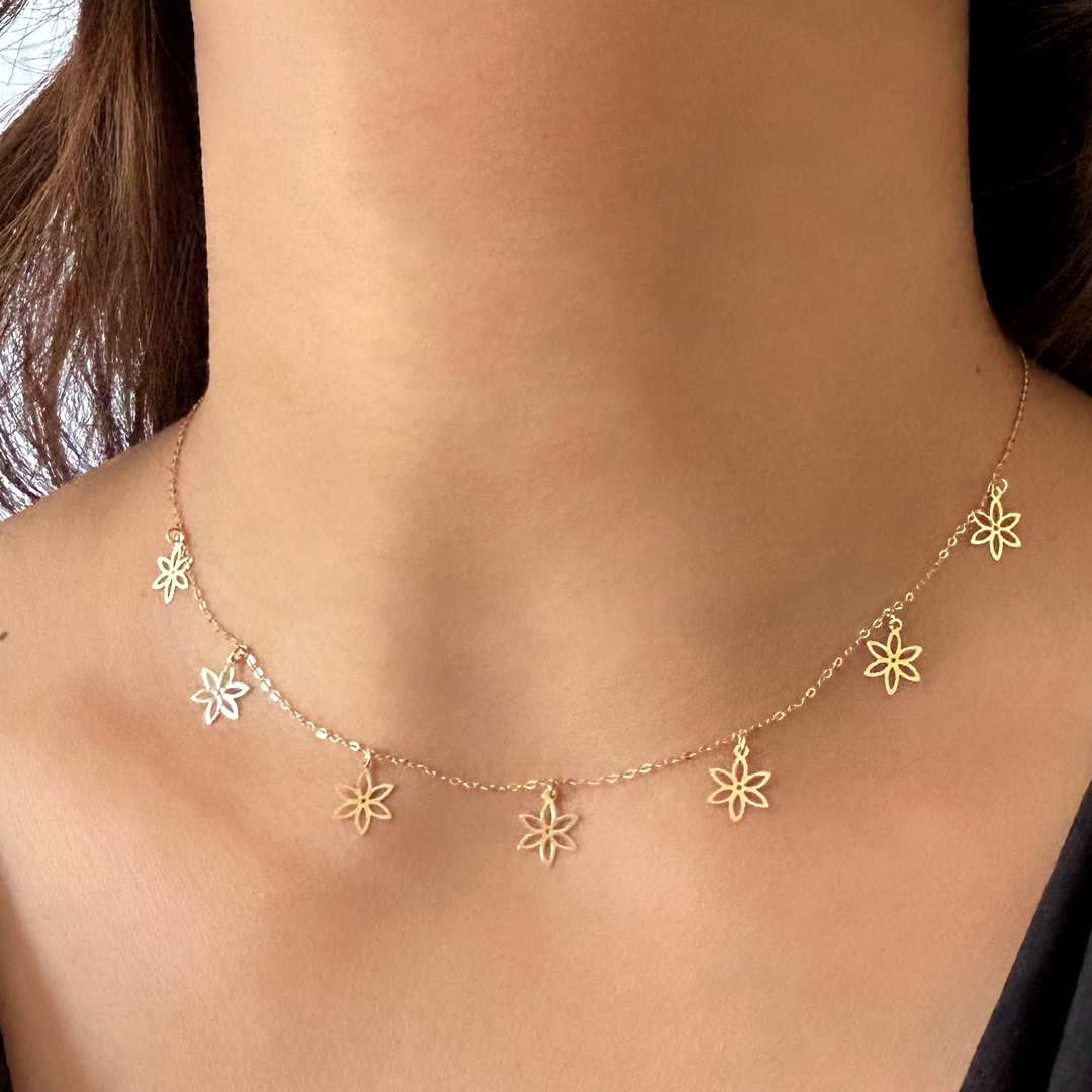 Daisy Charm Necklace