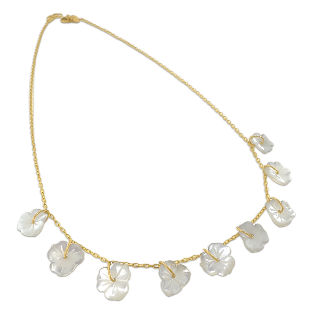 Pearly Floral Necklace