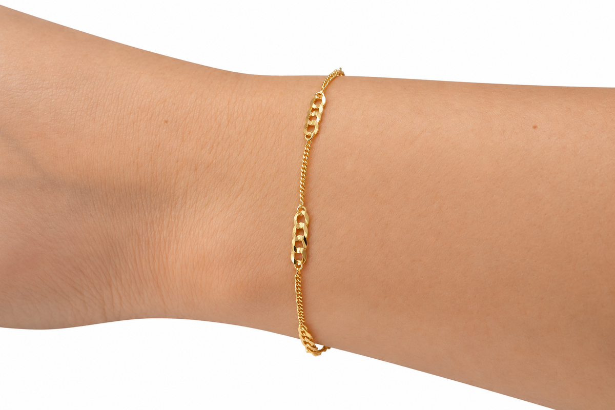 Fine Curb Link Bracelet