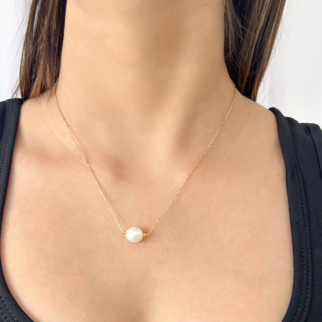 Classic Pearl Necklace