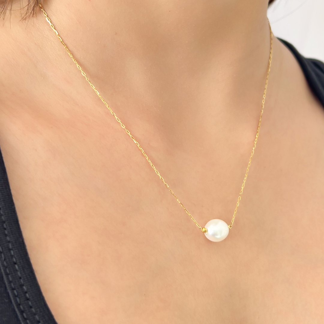 Classic Pearl Necklace