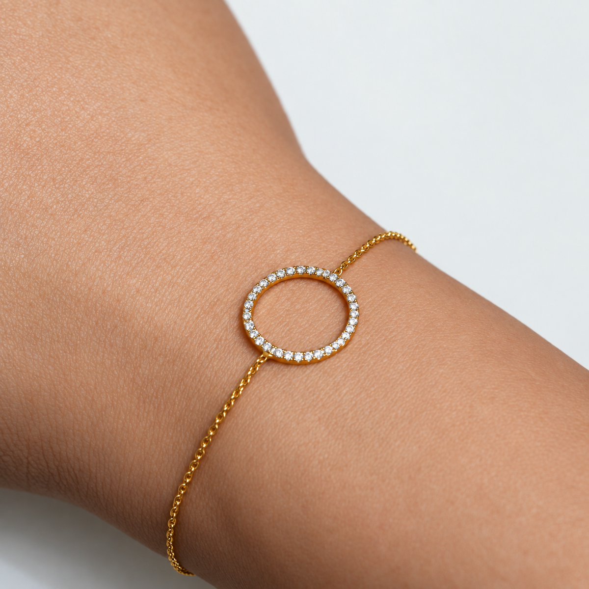 Diamond Halo Bracelet | Thin Chain
