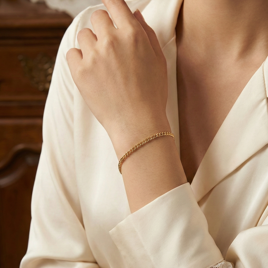 Mini Curb Bracelet