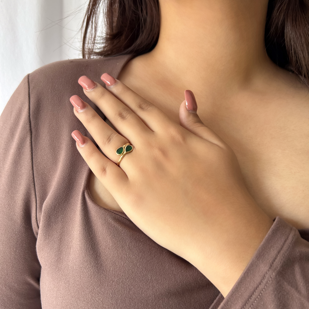Green Pear Crossover Ring