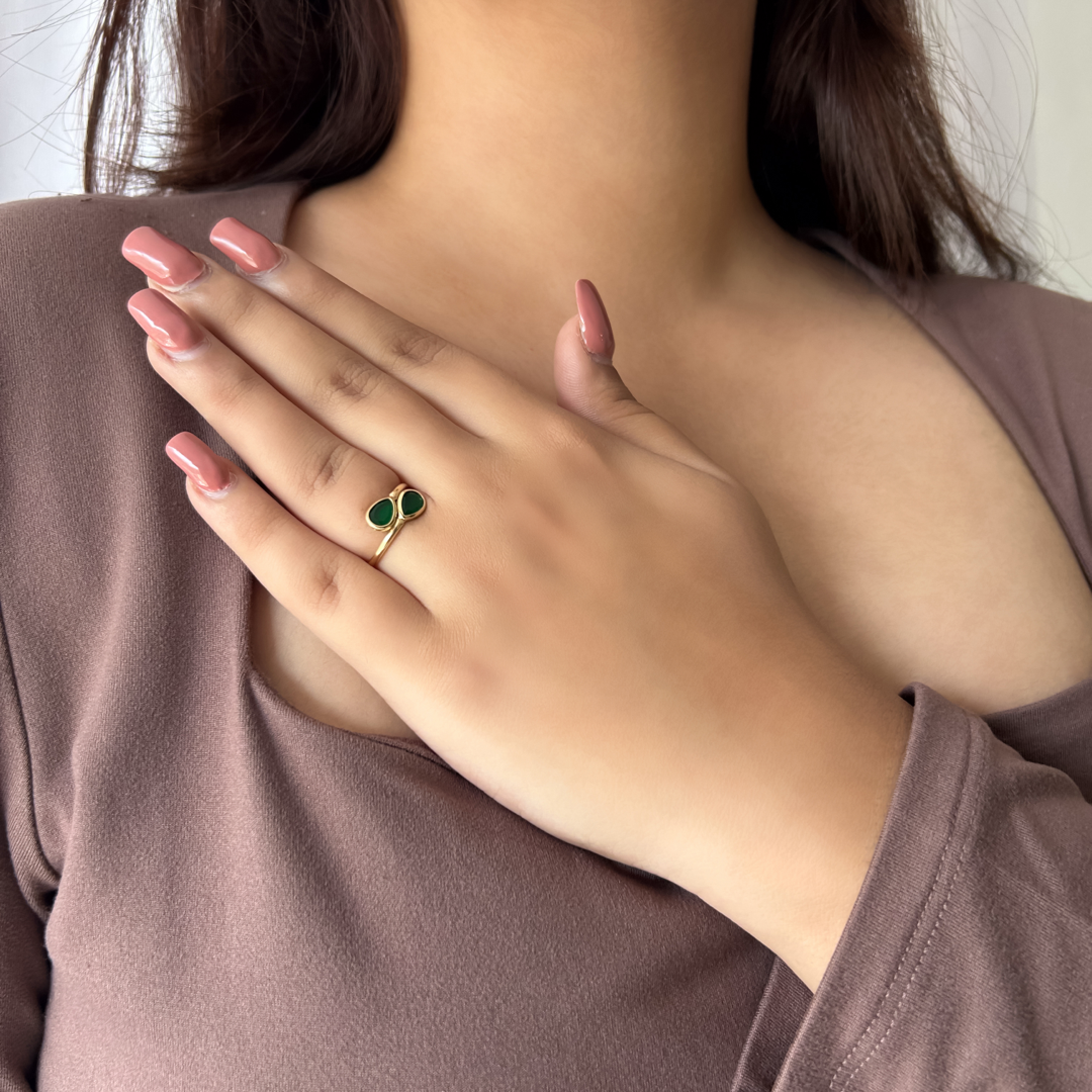 Green Pear Crossover Ring