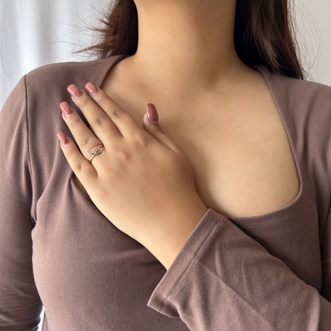 Pearly Pear Crossover Ring