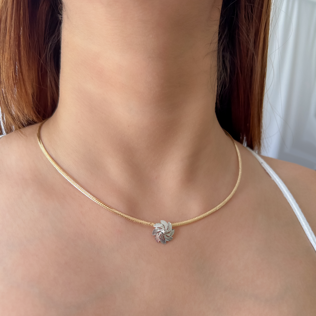 Glimmer Floral Mesh Necklace