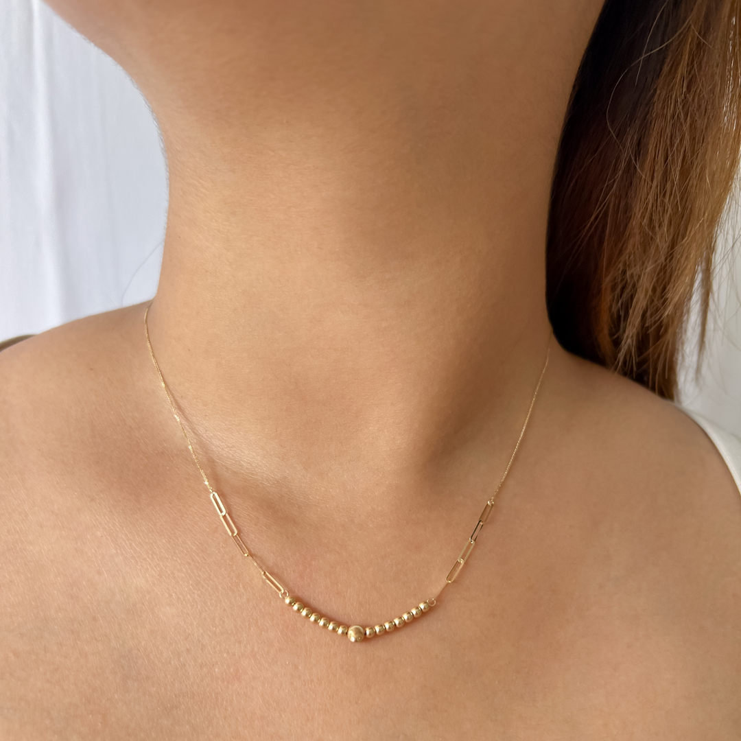 Shiny Bead Clip Necklace