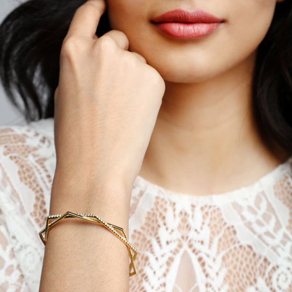 Buy quality Aweinspiring rose gold 14ct diamond bracelet in Pune